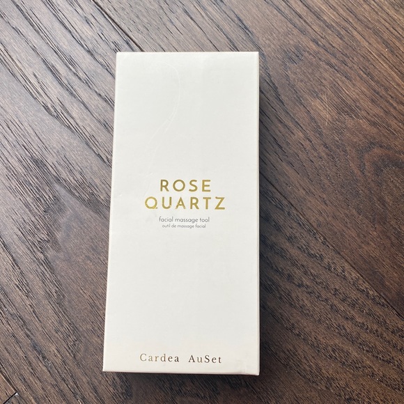 Rose quartz facial roller - Picture 3 of 4